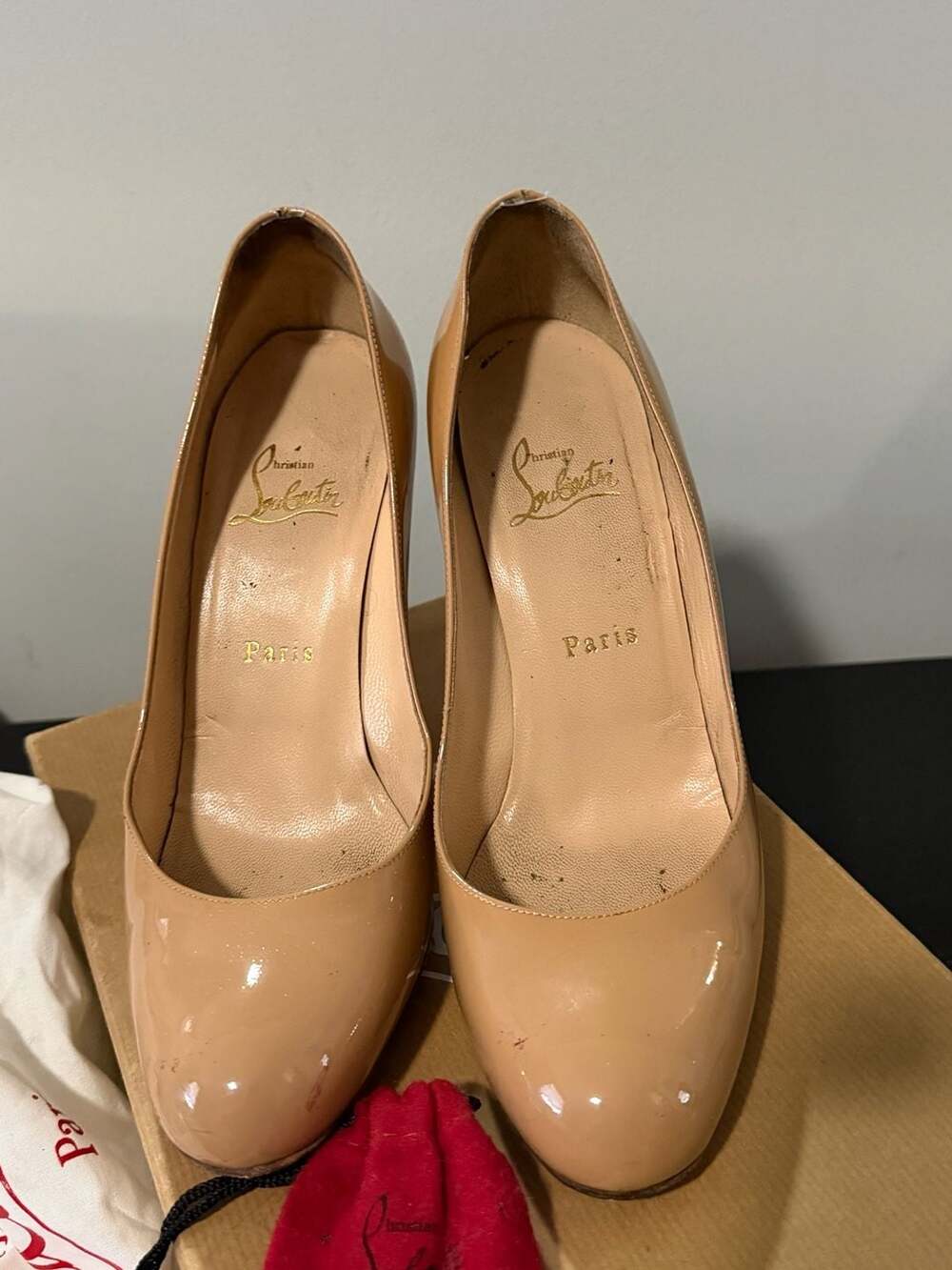 Christian Louboutin Nude Patent Leather Simple Pump Heels Size 38 - Picture 2 of 11